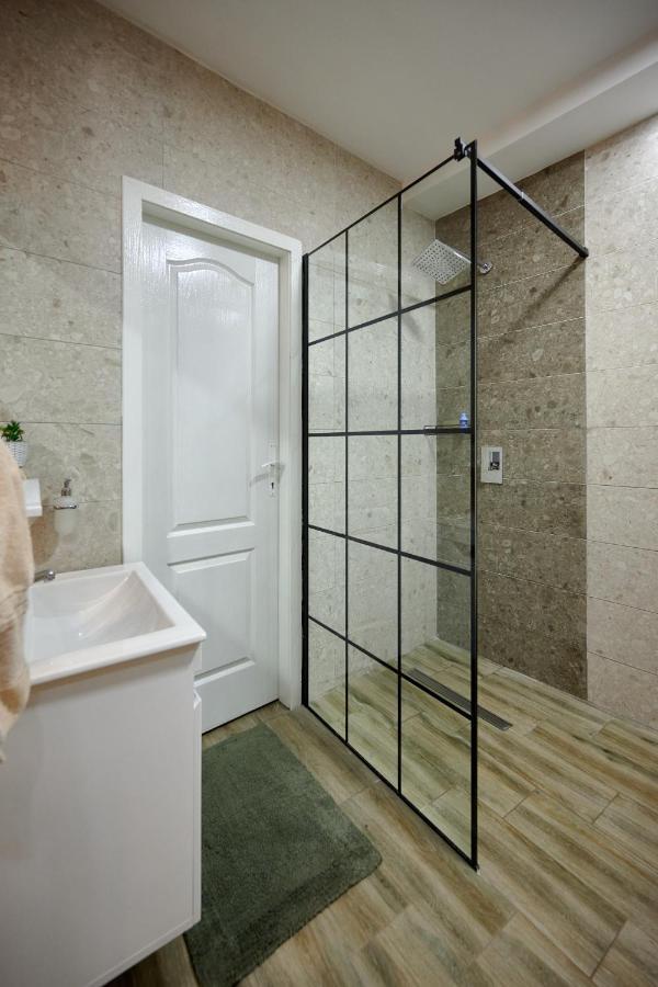 Vanimi Lux Apartmani Kikinda Bagian luar foto