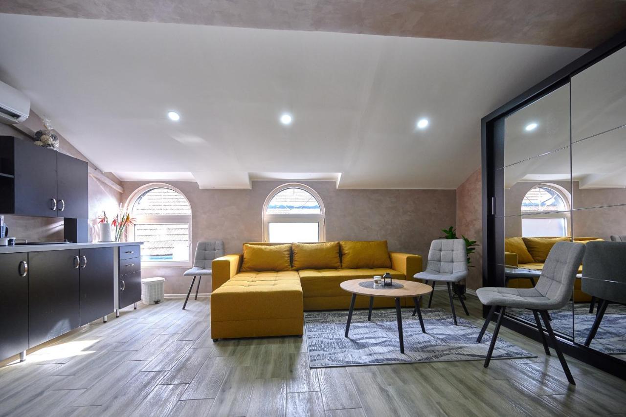 Vanimi Lux Apartmani Kikinda Bagian luar foto