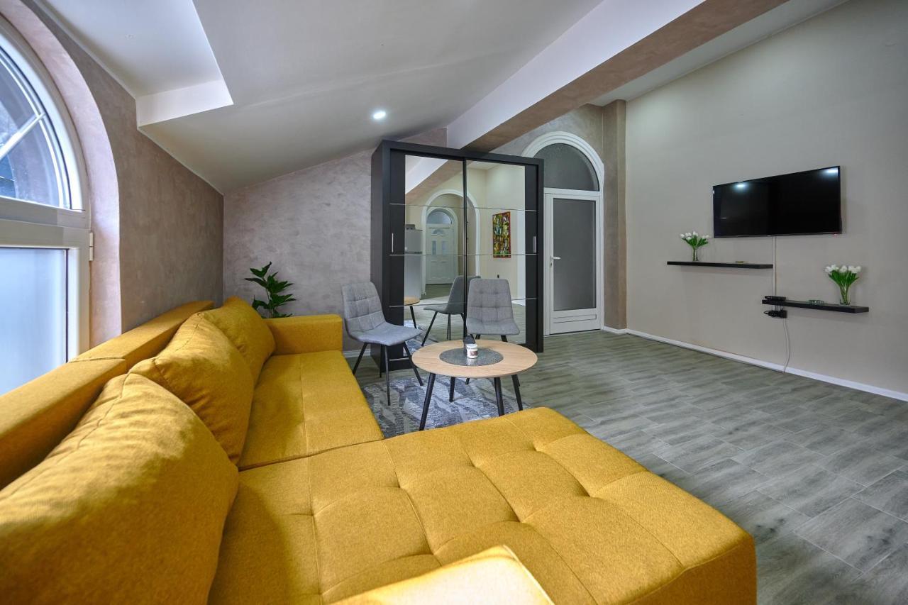 Vanimi Lux Apartmani Kikinda Bagian luar foto